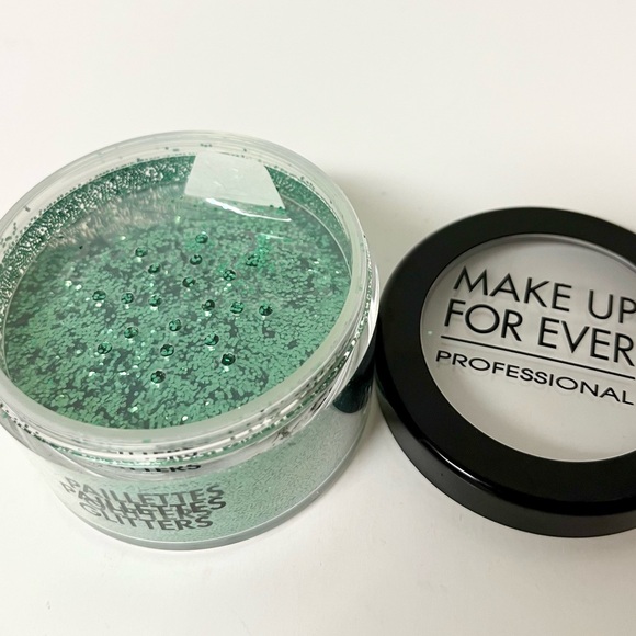 Makeup Forever PAILLETTES GLITTER- MOYENNES 40g - Picture 2 of 4
